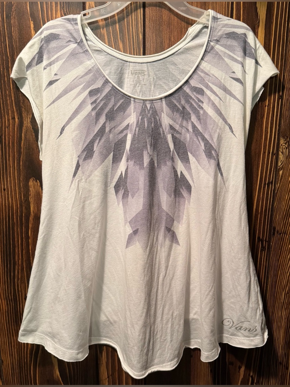 Vans Short Sleeve Scoop Neck Tee with Geometric Feathers Babydoll ~ Medium